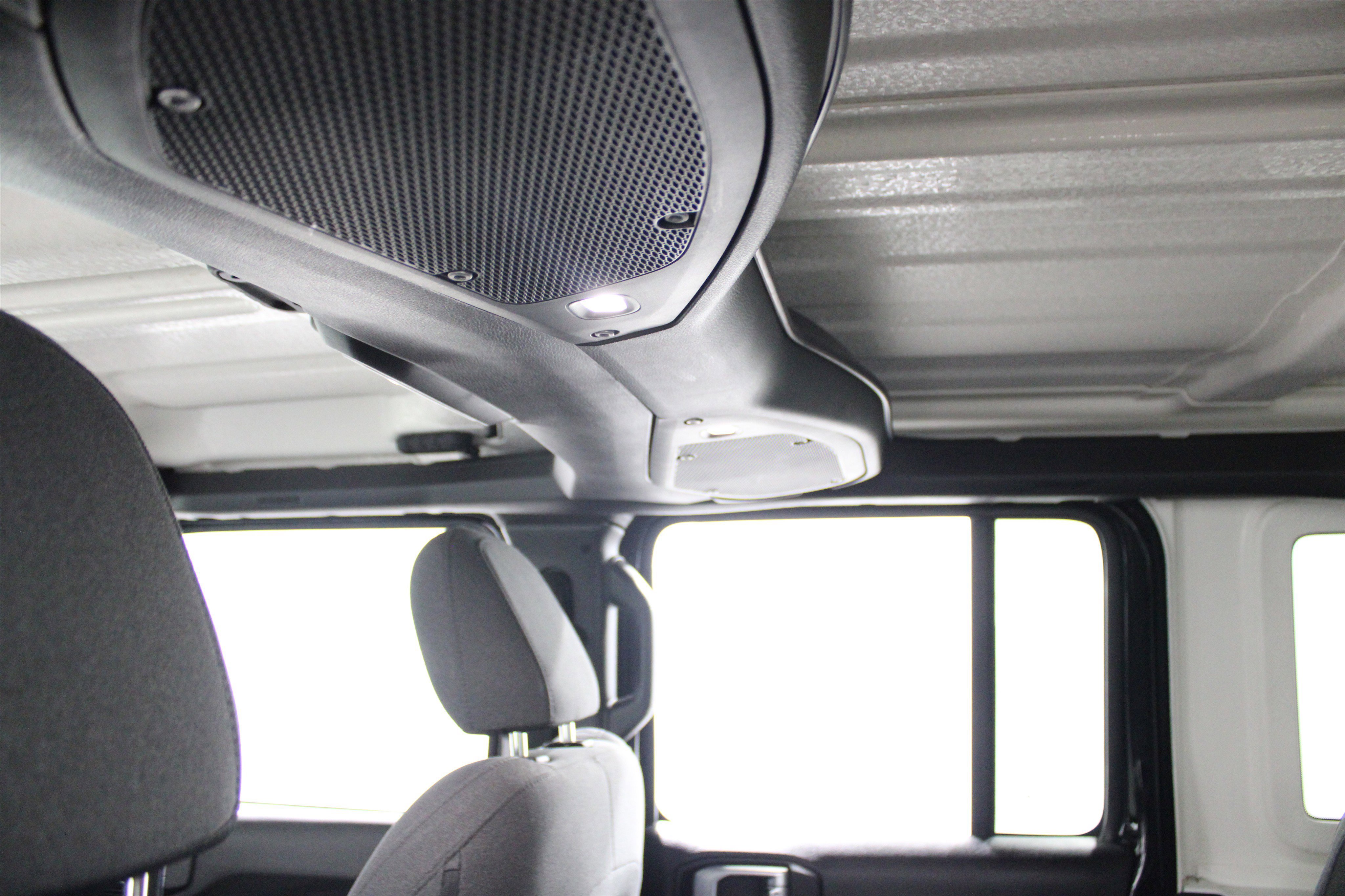 Used 2024 Jeep Wrangler Unlimited image 21