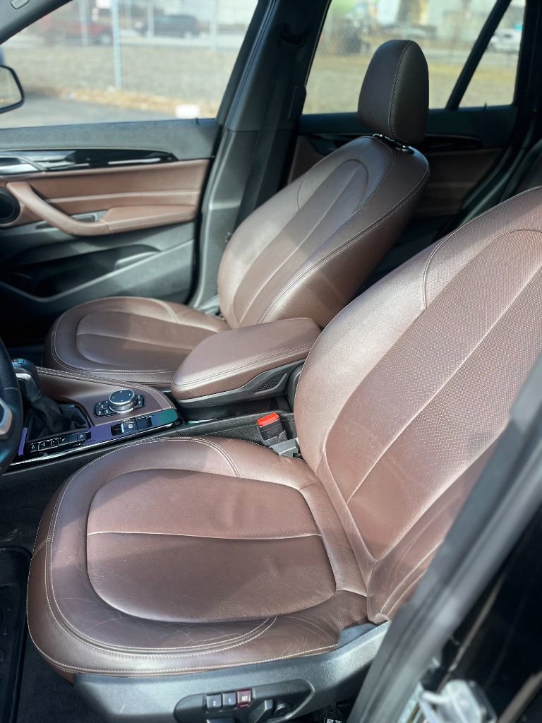 Used 2016 BMW X1 xDrive28i image 9