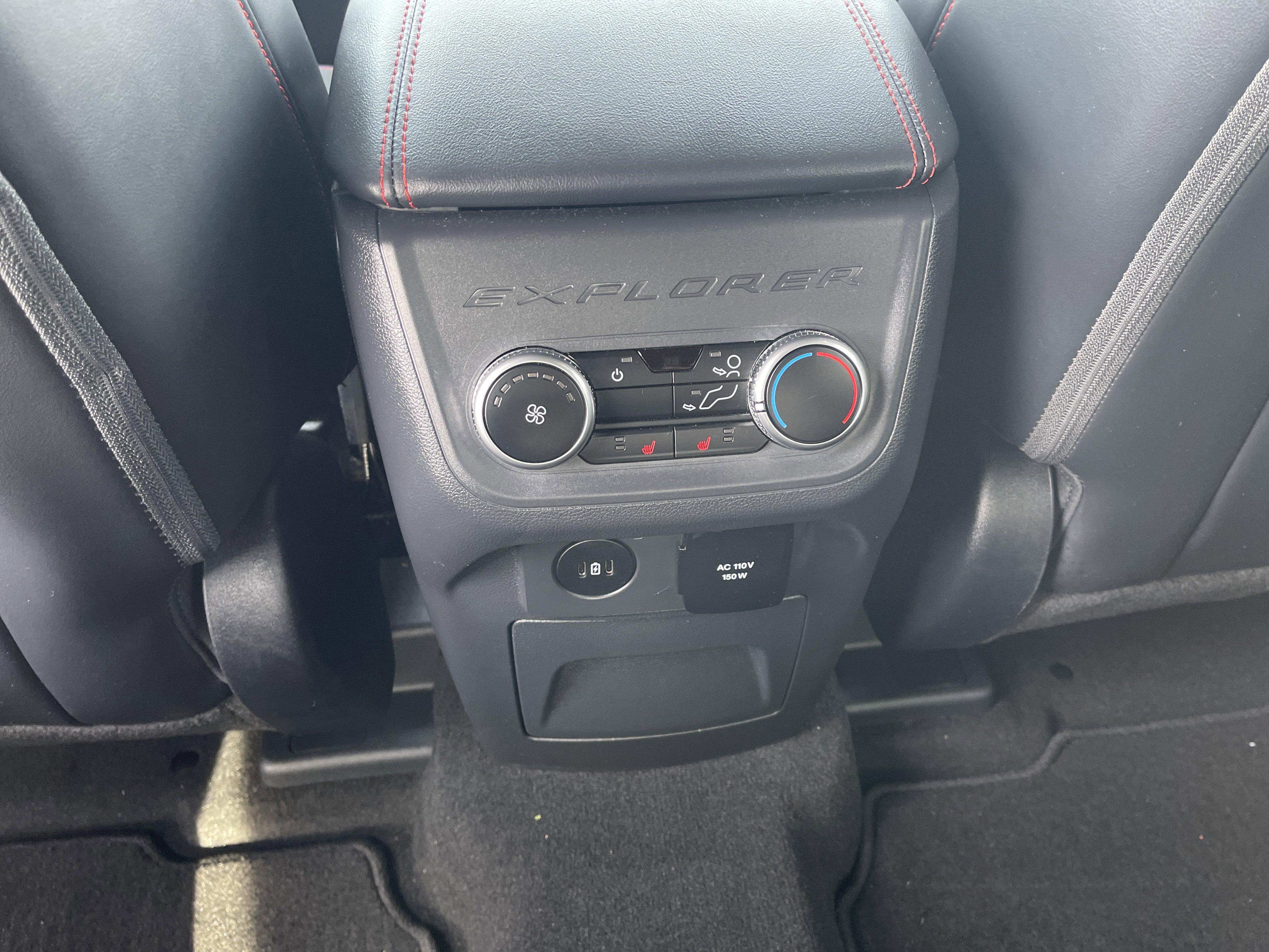 Used 2025 Ford Explorer ST image 41