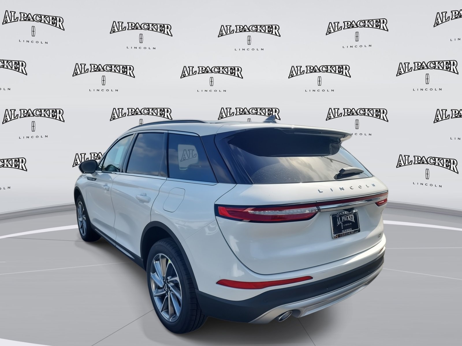 New 2026 Lincoln Corsair Premiere image 3