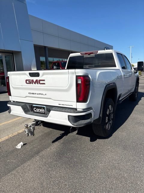 Used 2025 GMC Sierra 3500 Denali w/ Denali Reserve Package AWD/4WD image 4