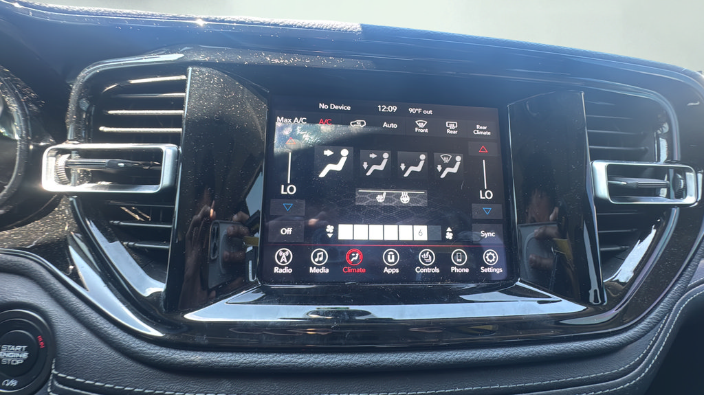 Used 2021 Dodge Durango SXT AWD/4WD image 17