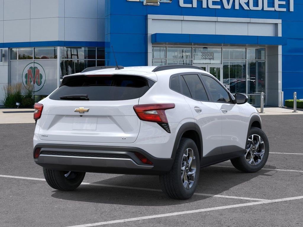 New 2026 Chevrolet Trax LT w/ Driver Confidence Package FWD image 4