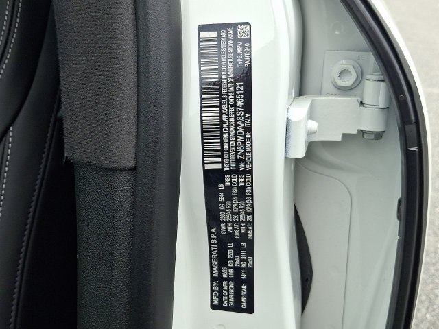 Certified 2025 Maserati Grecale Modena AWD/4WD image 45