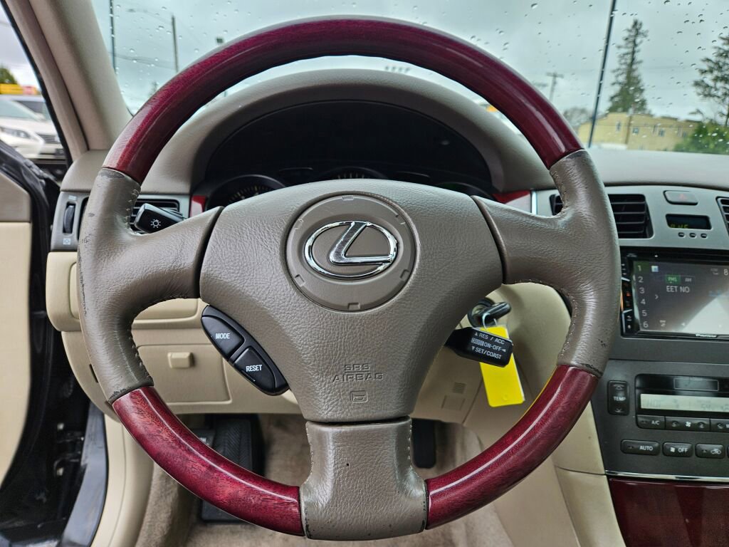 Used 2004 Lexus ES 330 image 17