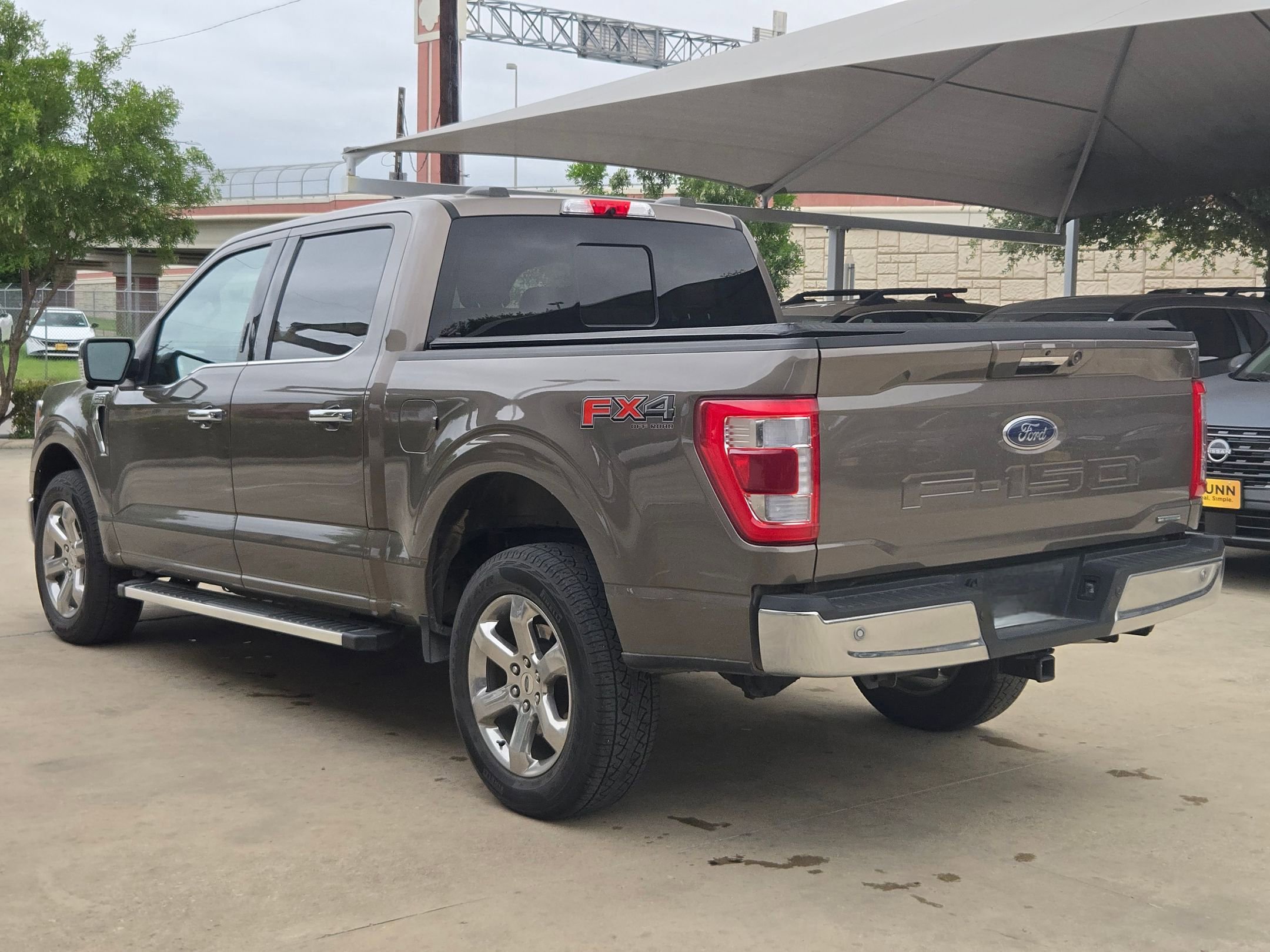 Used 2022 Ford F150 Lariat w/ Max Trailer Tow Package AWD/4WD image 5