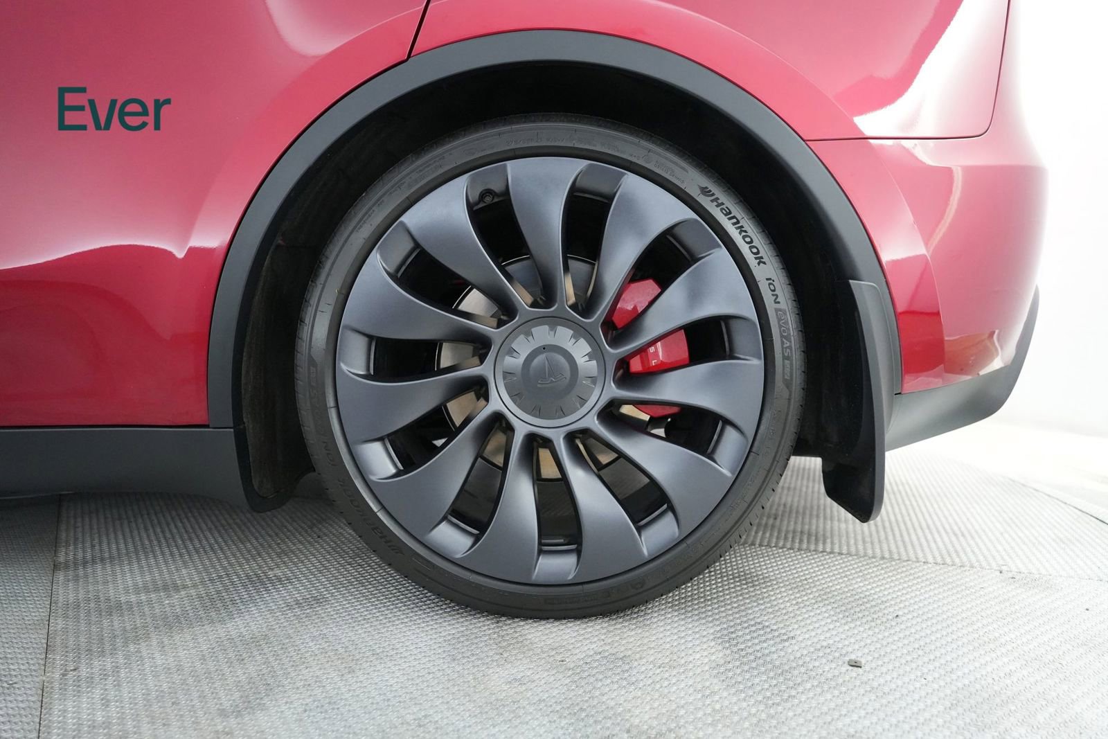 Used 2024 Tesla Model Y Performance AWD/4WD image 9