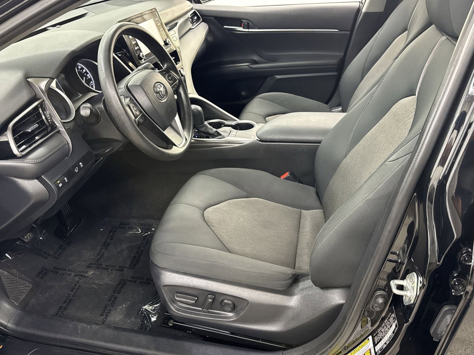 Used 2024 Toyota Camry LE FWD image 2