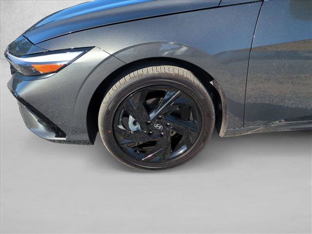 New 2026 Hyundai Elantra SEL Sport Premium image 23