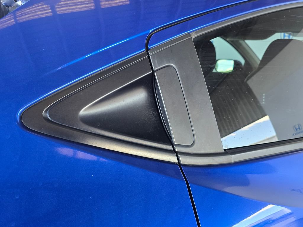 Used 2018 Honda HR-V EX image 38