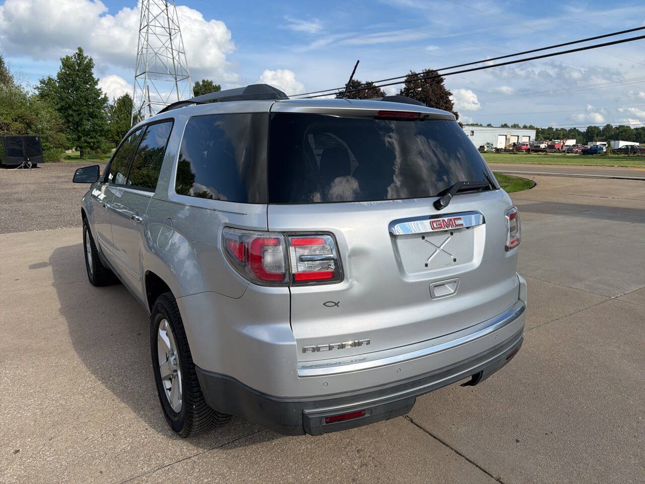 Used 2014 GMC Acadia SLE FWD image 6