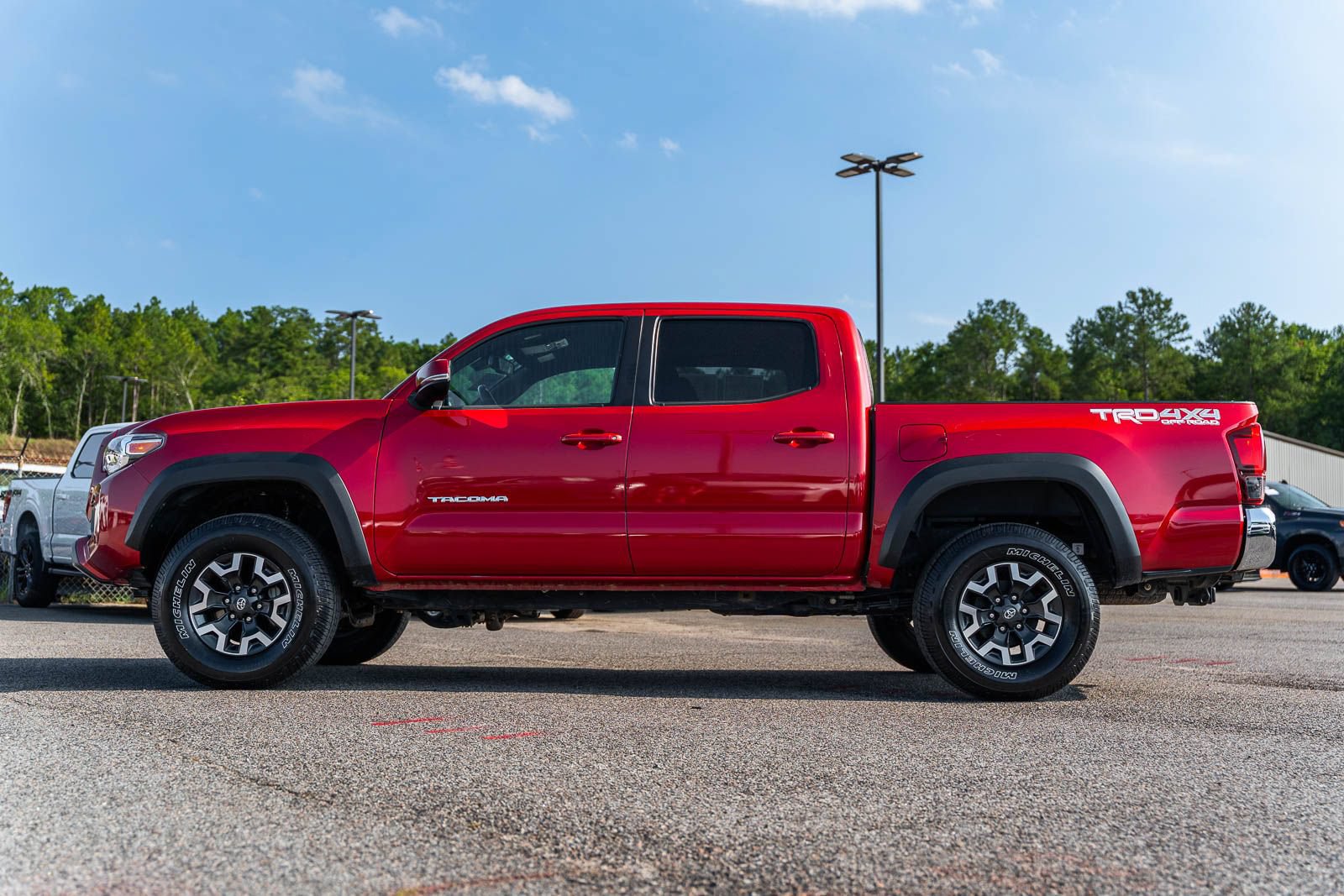 Used 2021 Toyota Tacoma TRD Off-Road AWD/4WD image 4