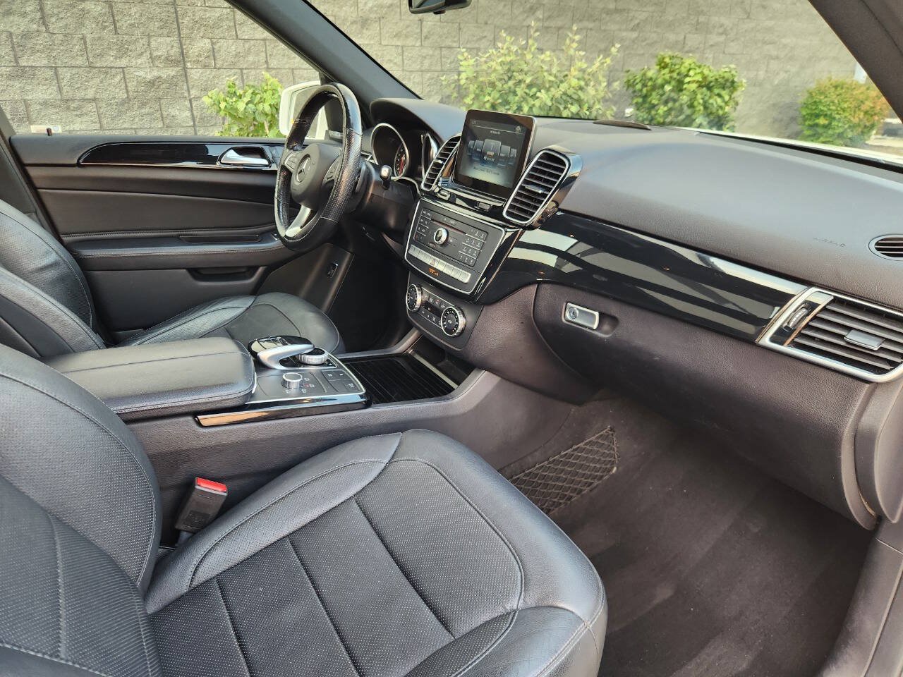 Used 2017 Mercedes-Benz GLE 350 4MATIC image 8