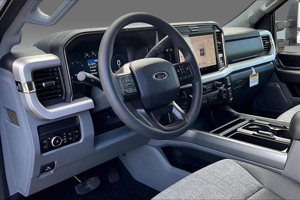 New 2026 Ford F350 XLT w/ XLT Premium Package image 3