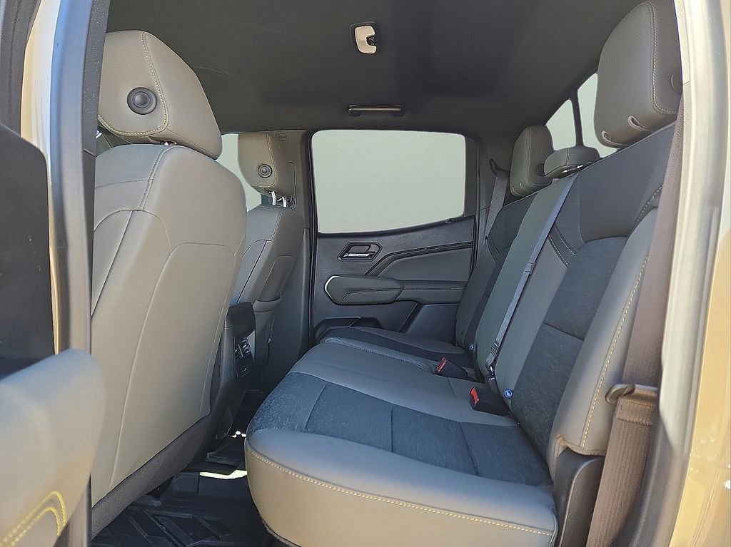 Used 2024 Chevrolet Colorado ZR2 w/ Technology Package image 14