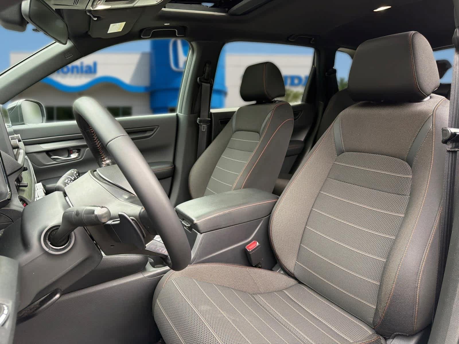 Used 2025 Honda CR-V Sport image 13