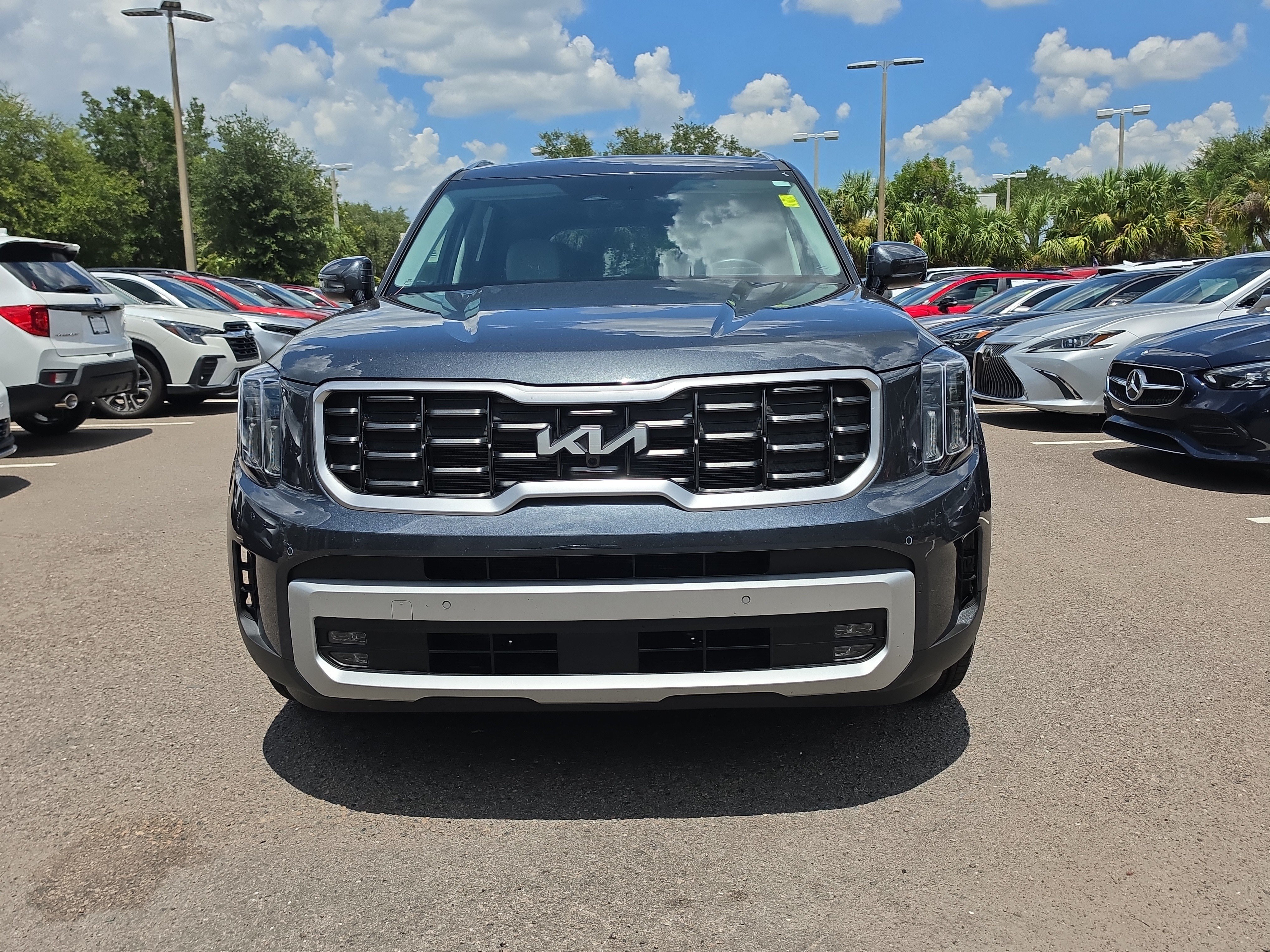 Certified 2024 Kia Telluride SX Prestige AWD/4WD image 3