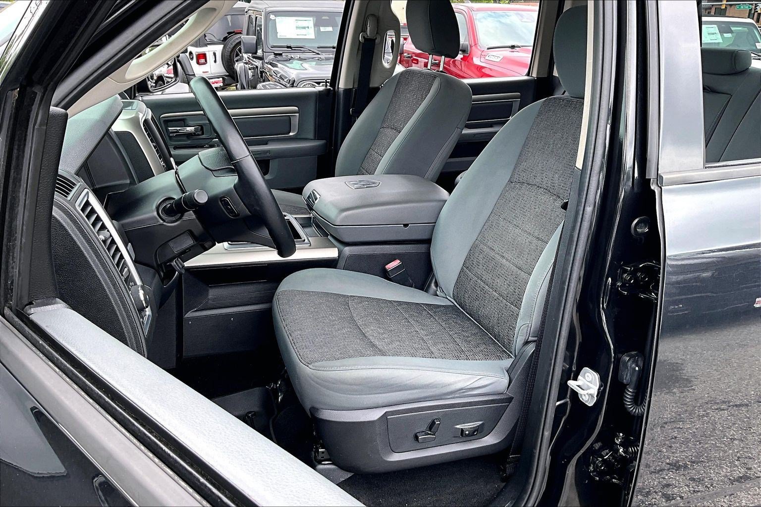 Used 2015 RAM 1500 Outdoorsman w/ Pittsburgh Penguins Edition AWD/4WD image 20