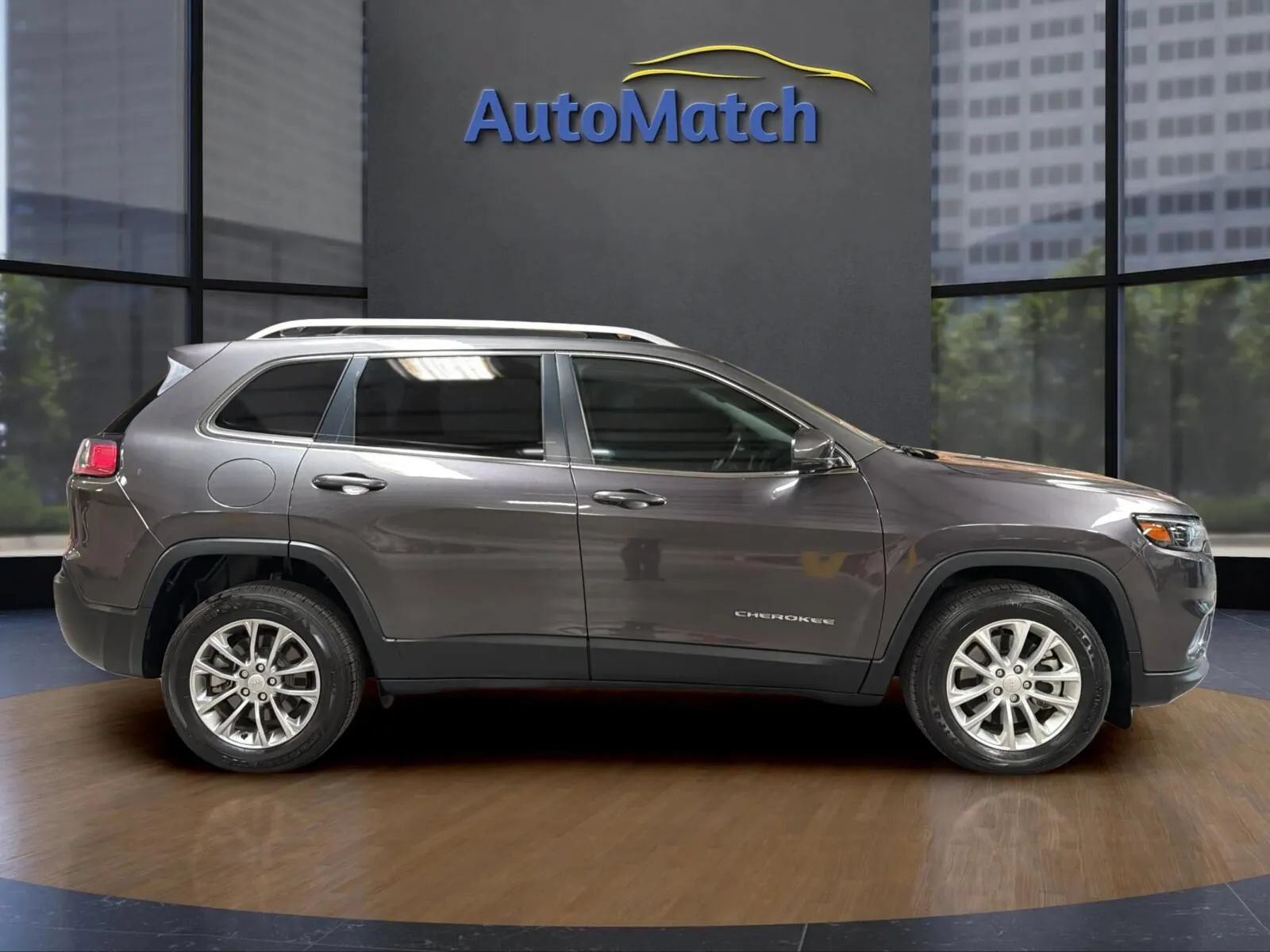 Used 2021 Jeep Cherokee Latitude Lux FWD image 13