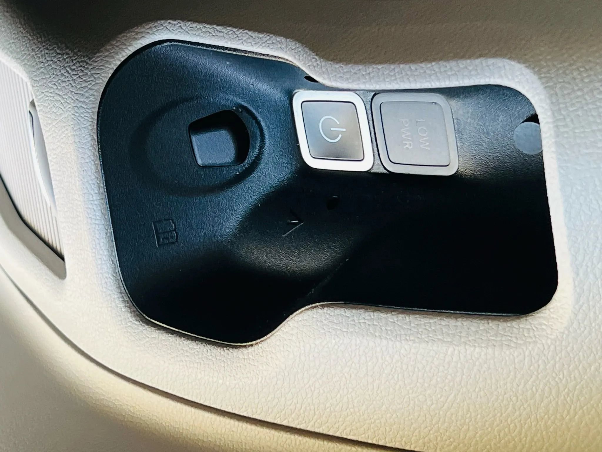 Used 2022 Chrysler Pacifica Limited image 26