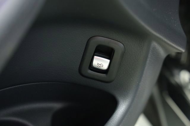 Used 2022 Mercedes-Benz GLC 300 w/ Premium Package Lite image 31