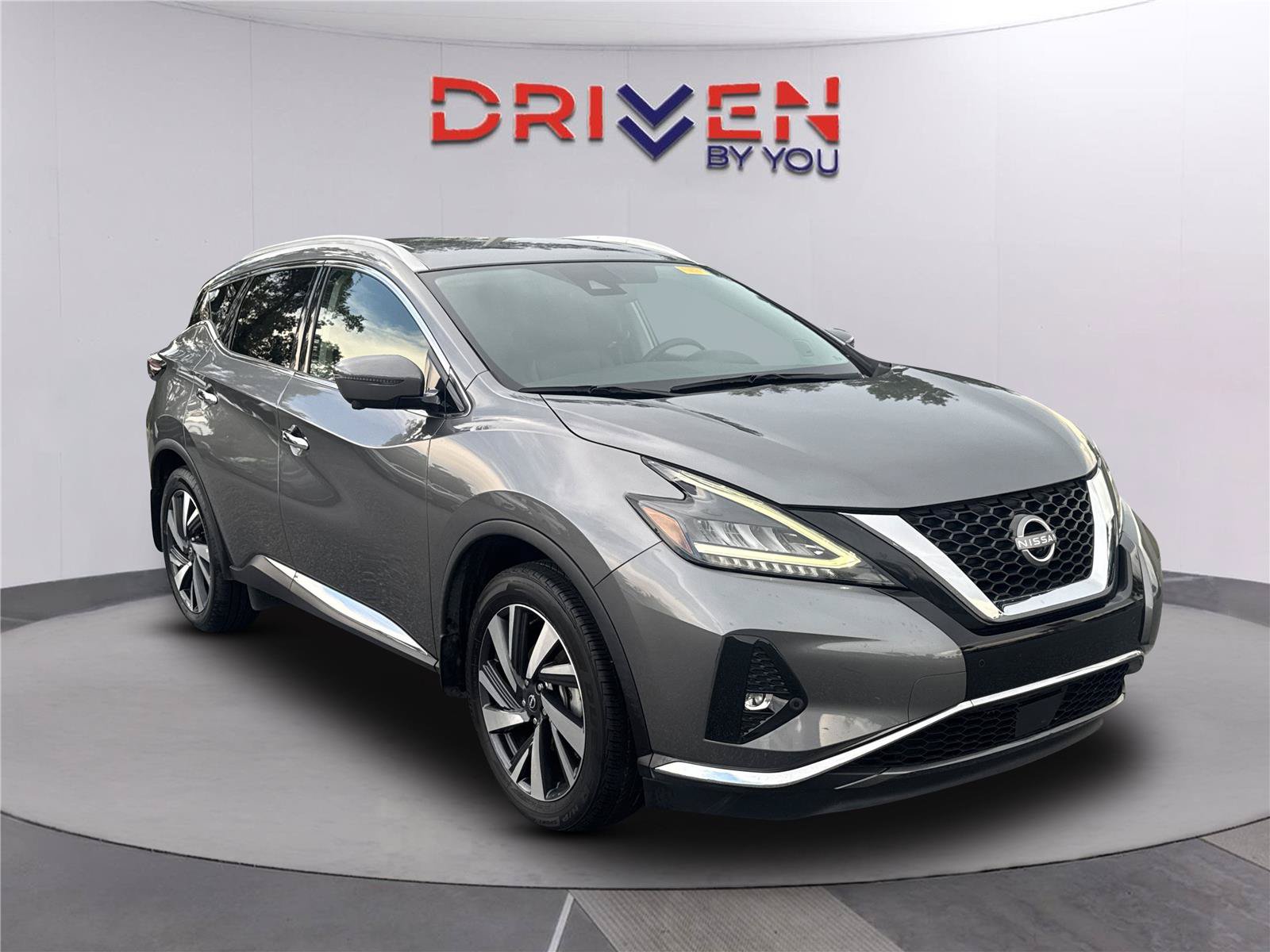 Used 2023 Nissan Murano SL w/ Cargo Package FWD image 2