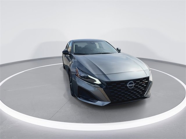 New 2025 Nissan Altima 2.5 SR image 3