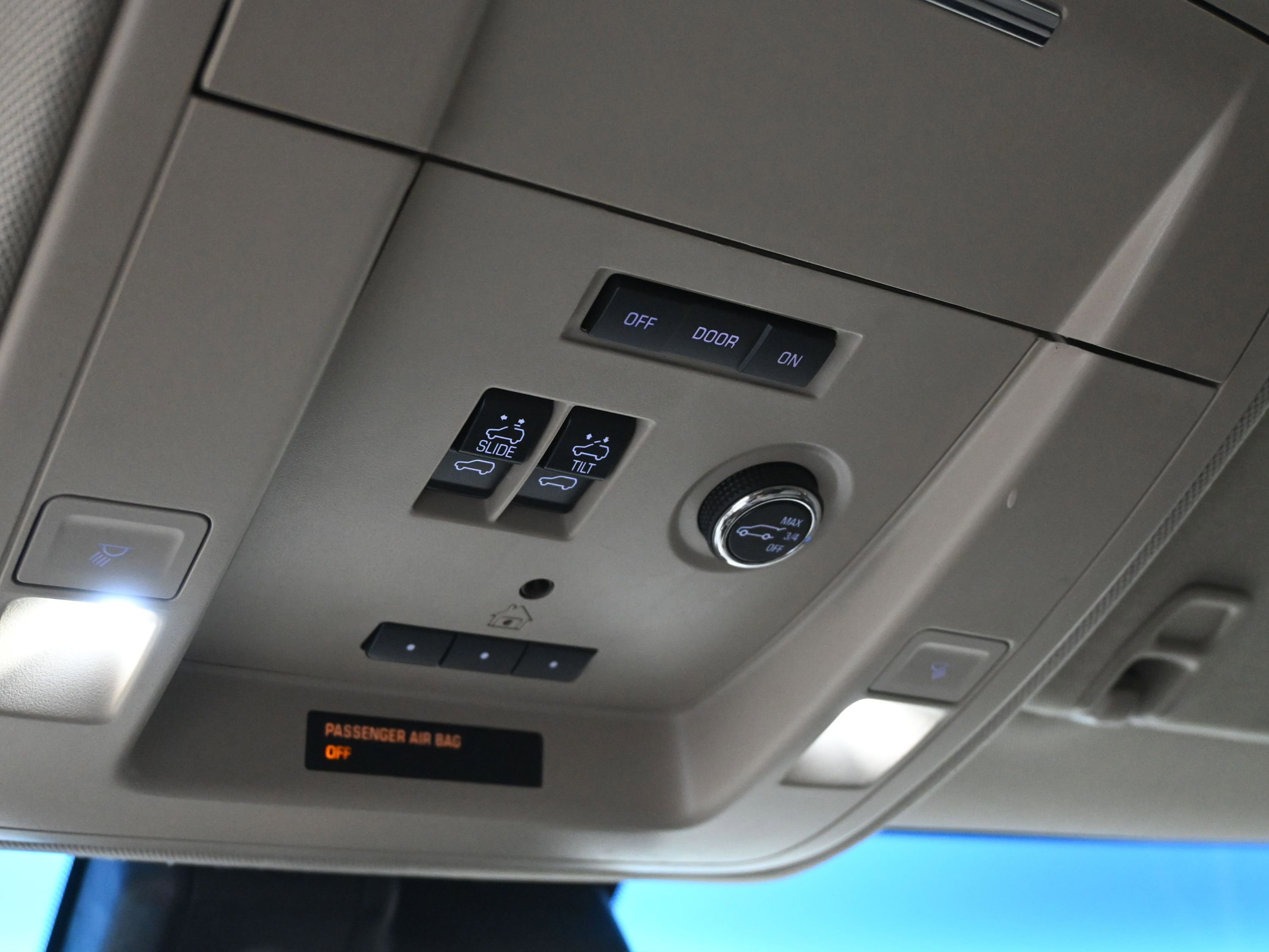 Used 2016 GMC Yukon XL Denali w/ Open Road Package image 26