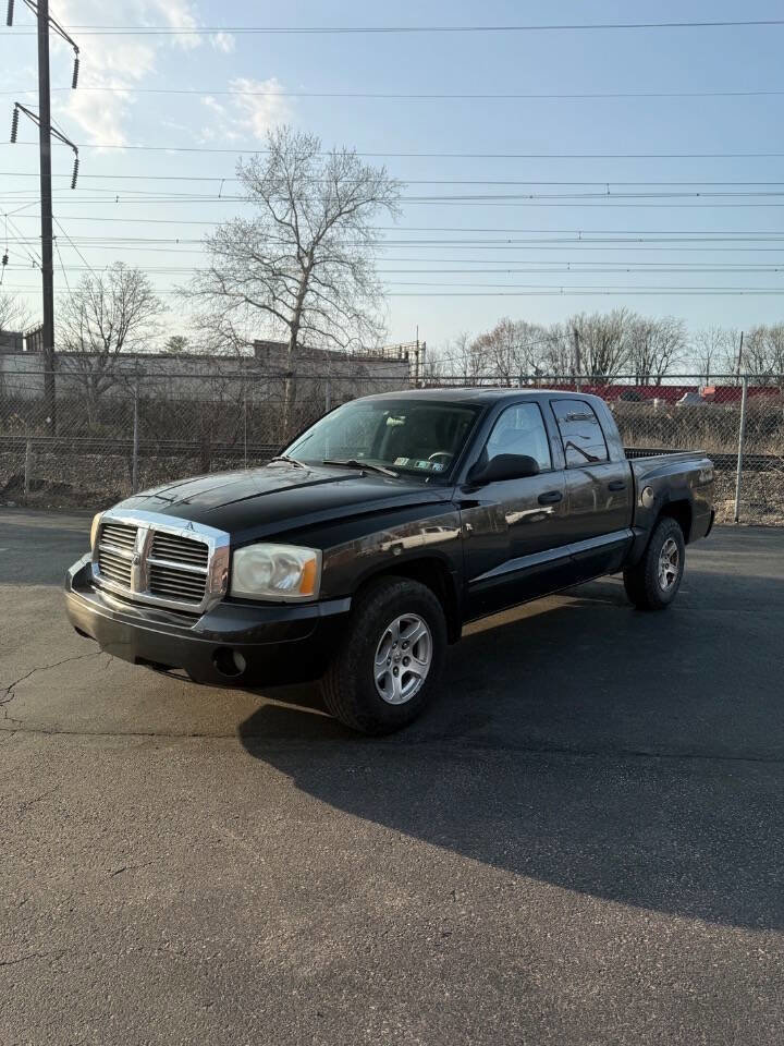 Used 2006 Dodge Dakota SLT w/ Sport Appearance Group image 2