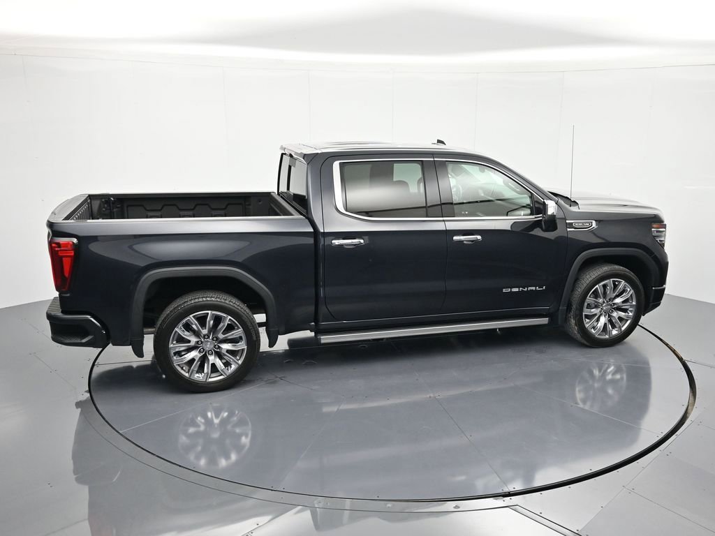 Used 2023 GMC Sierra 1500 Denali w/ Denali Reserve Package AWD/4WD image 34