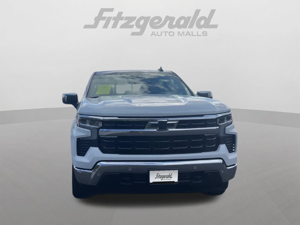 Used 2026 Chevrolet Silverado 1500 LT AWD/4WD image 3