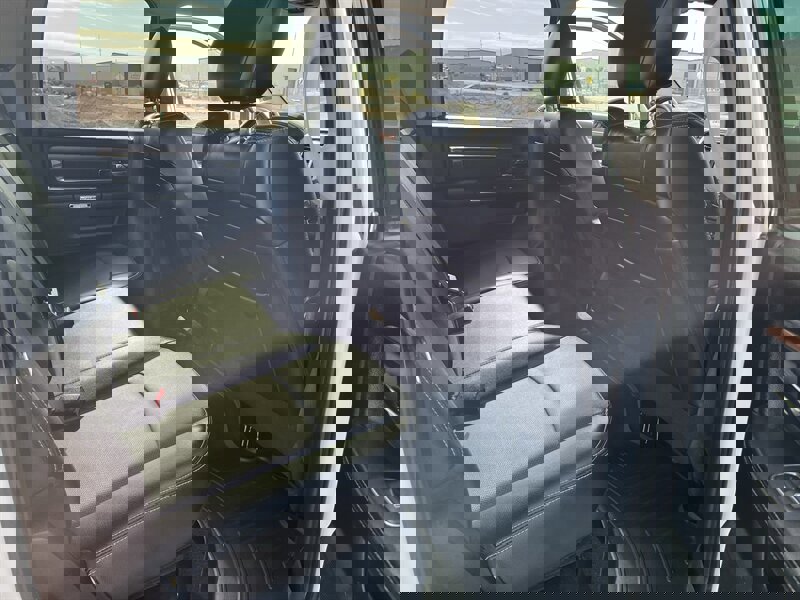 Used 2016 RAM 1500 Laramie w/ Convenience Group image 13