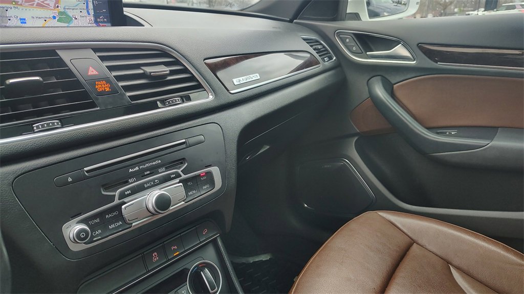 Used 2016 Audi Q3 2.0T Prestige w/ Prestige Package image 26