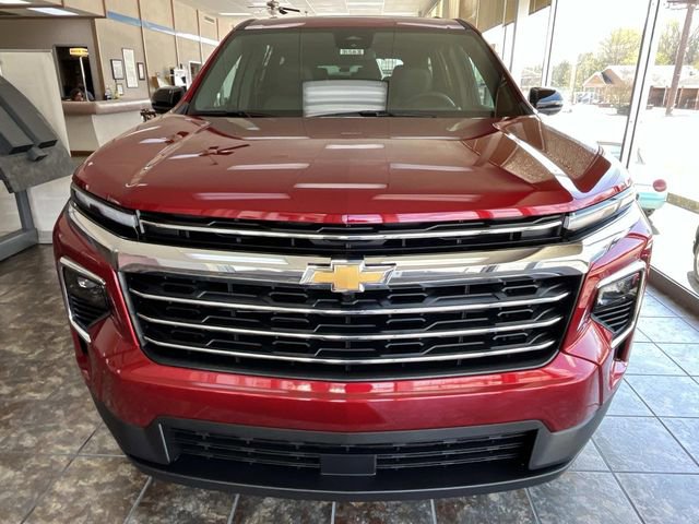 New 2026 Chevrolet Traverse LT w/ Sun and Wheel Package FWD image 7