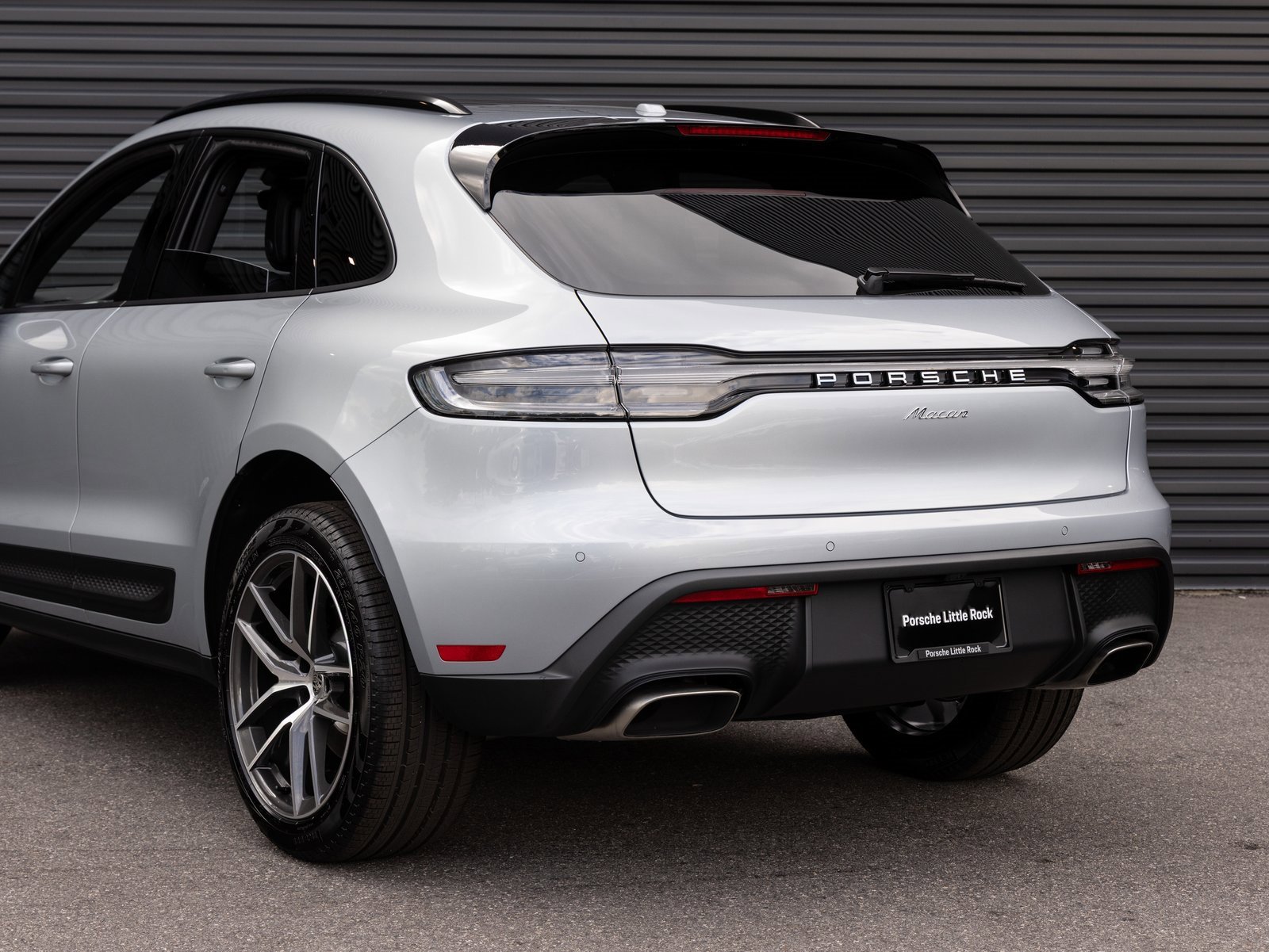 Certified 2026 Porsche Macan image 11