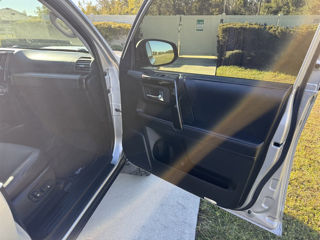 Used 2019 Toyota 4Runner TRD Off-Road Premium image 19