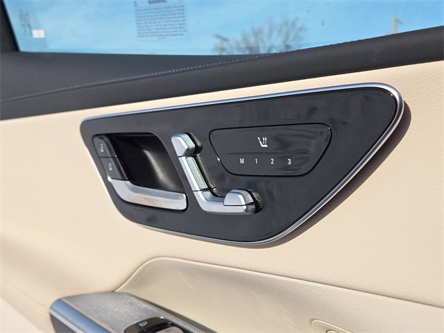 Used 2025 Mercedes-Benz GLC 350e 4MATIC image 20