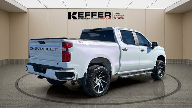 Used 2023 Chevrolet Silverado 1500 Custom image 5