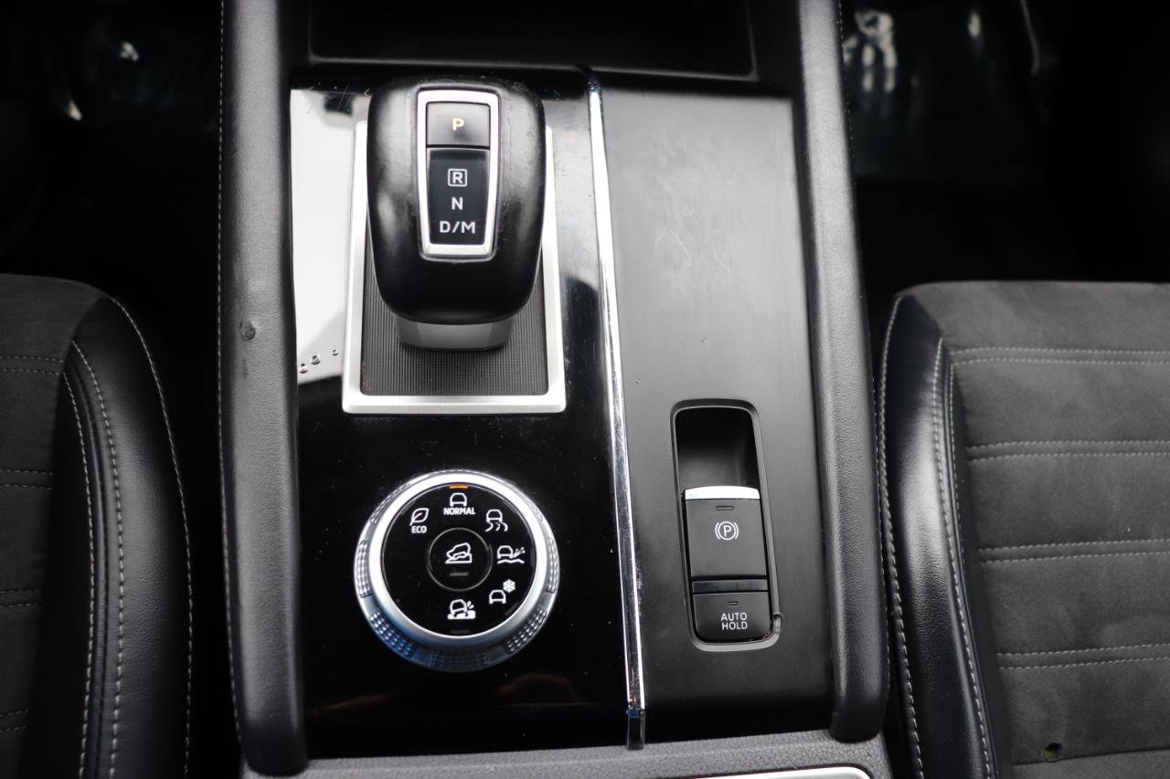 Used 2024 Mitsubishi Outlander AWD image 43