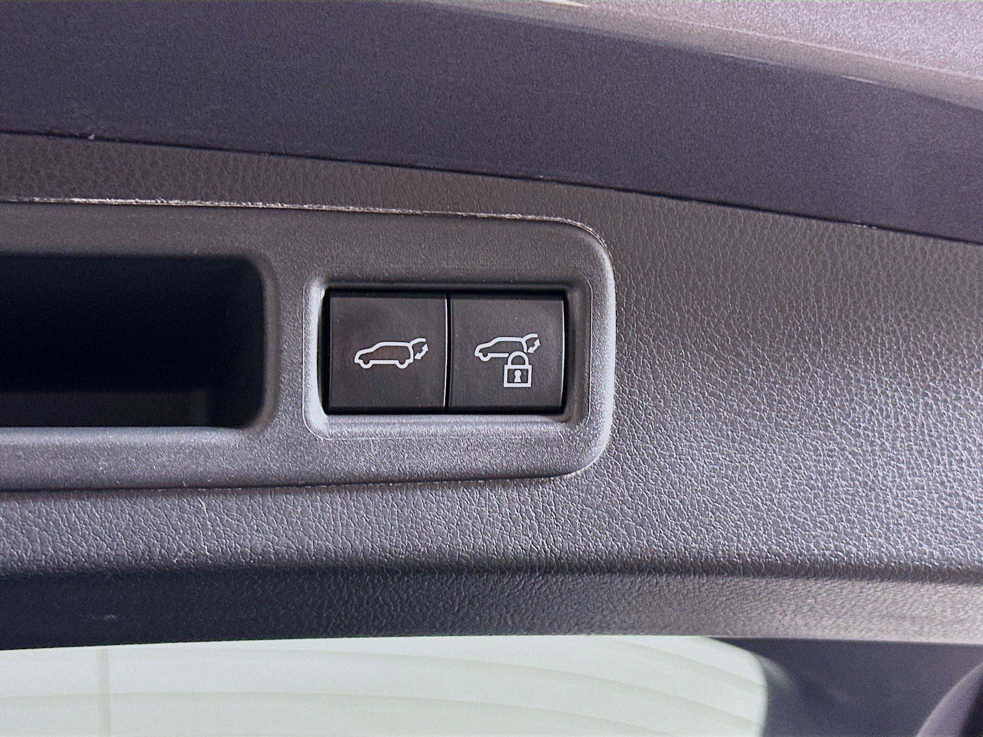 Used 2023 Lexus RX 350 FWD w/ Cold Area Package image 30