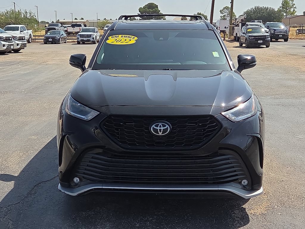 Used 2022 Toyota Highlander XSE FWD image 8