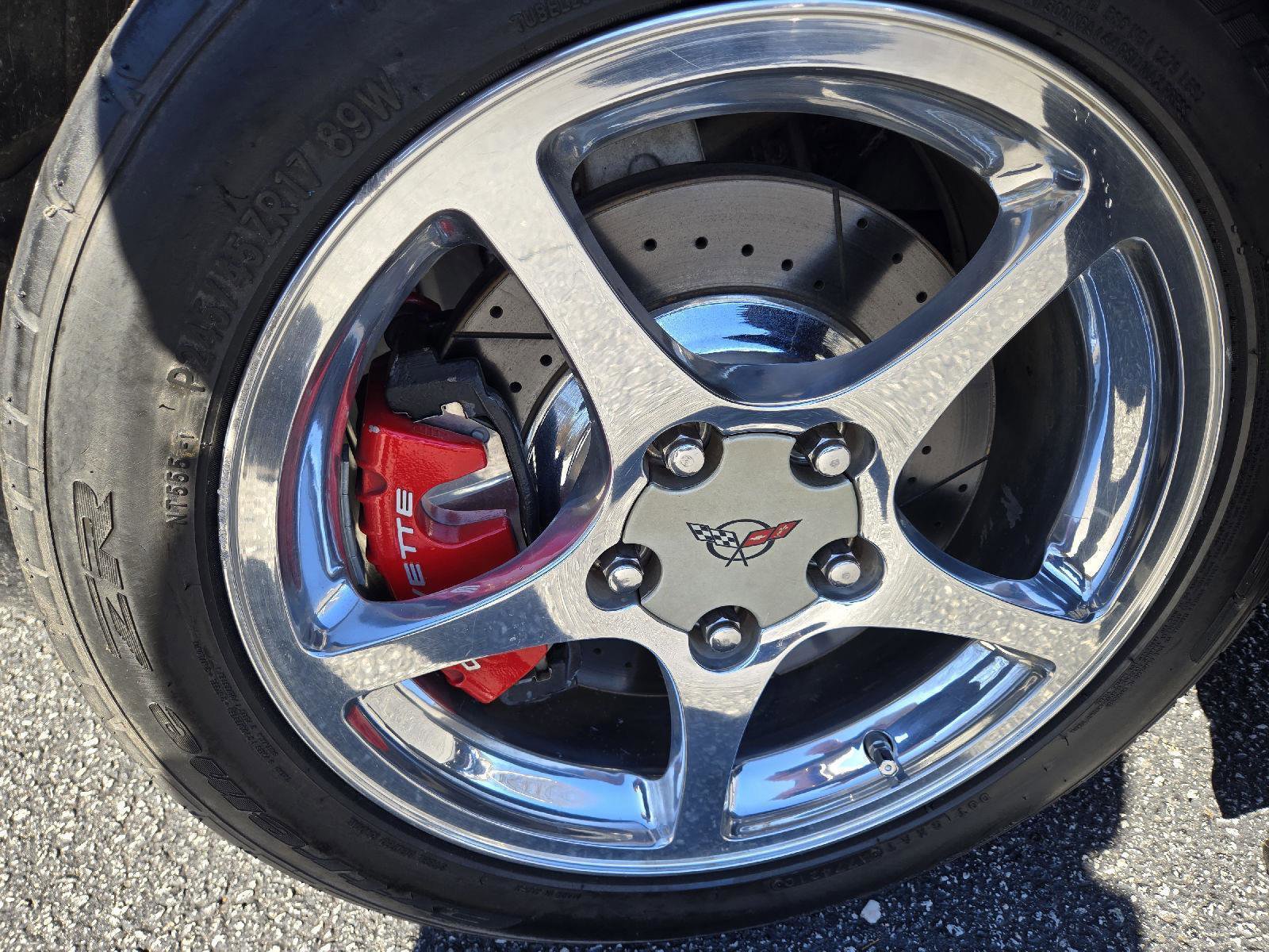 Used 2004 Chevrolet Corvette Convertible w/ Preferred Equipment Group image 19