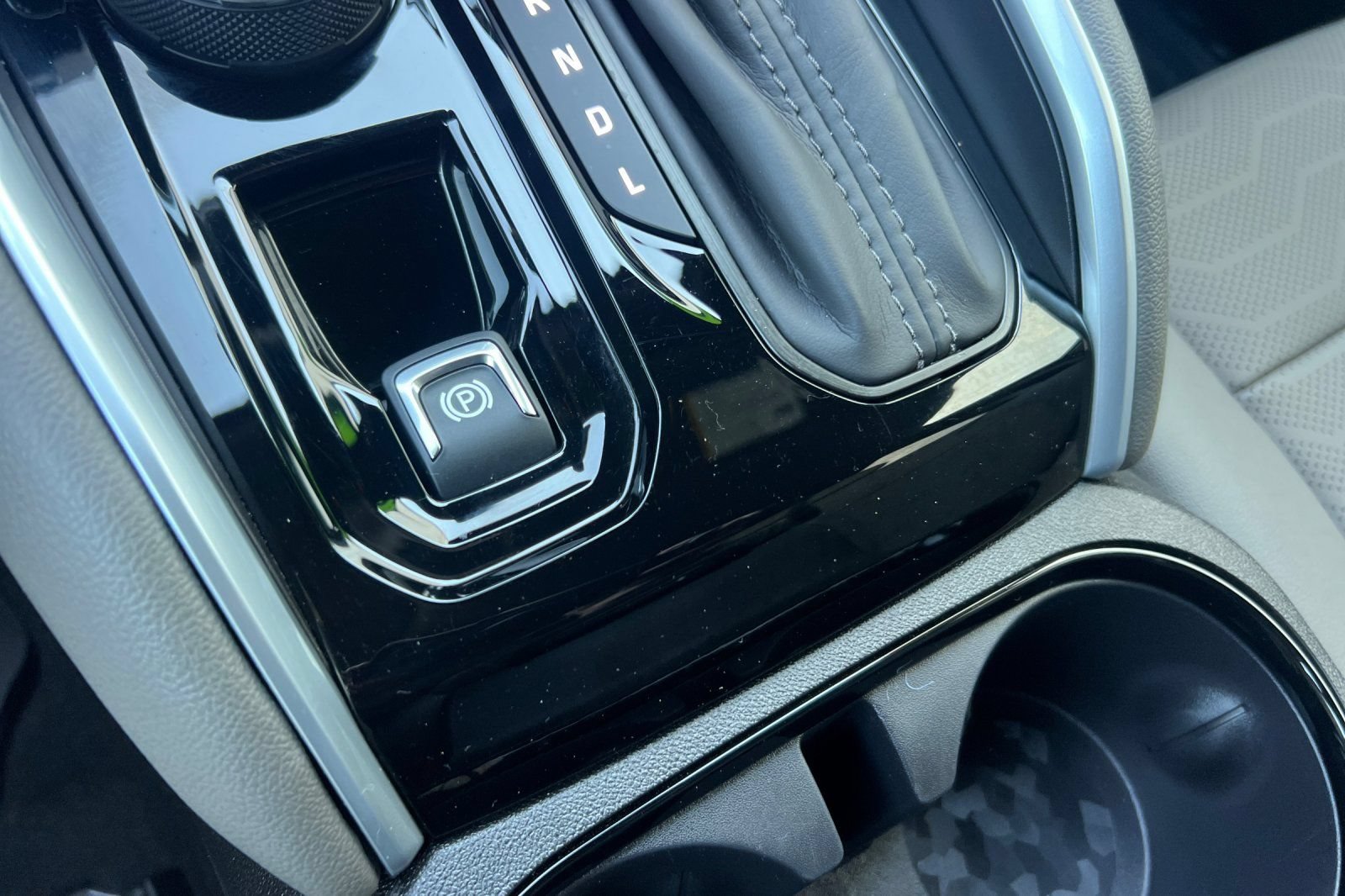 Used 2026 Chevrolet Colorado ZR2 w/ Technology Package AWD/4WD image 39