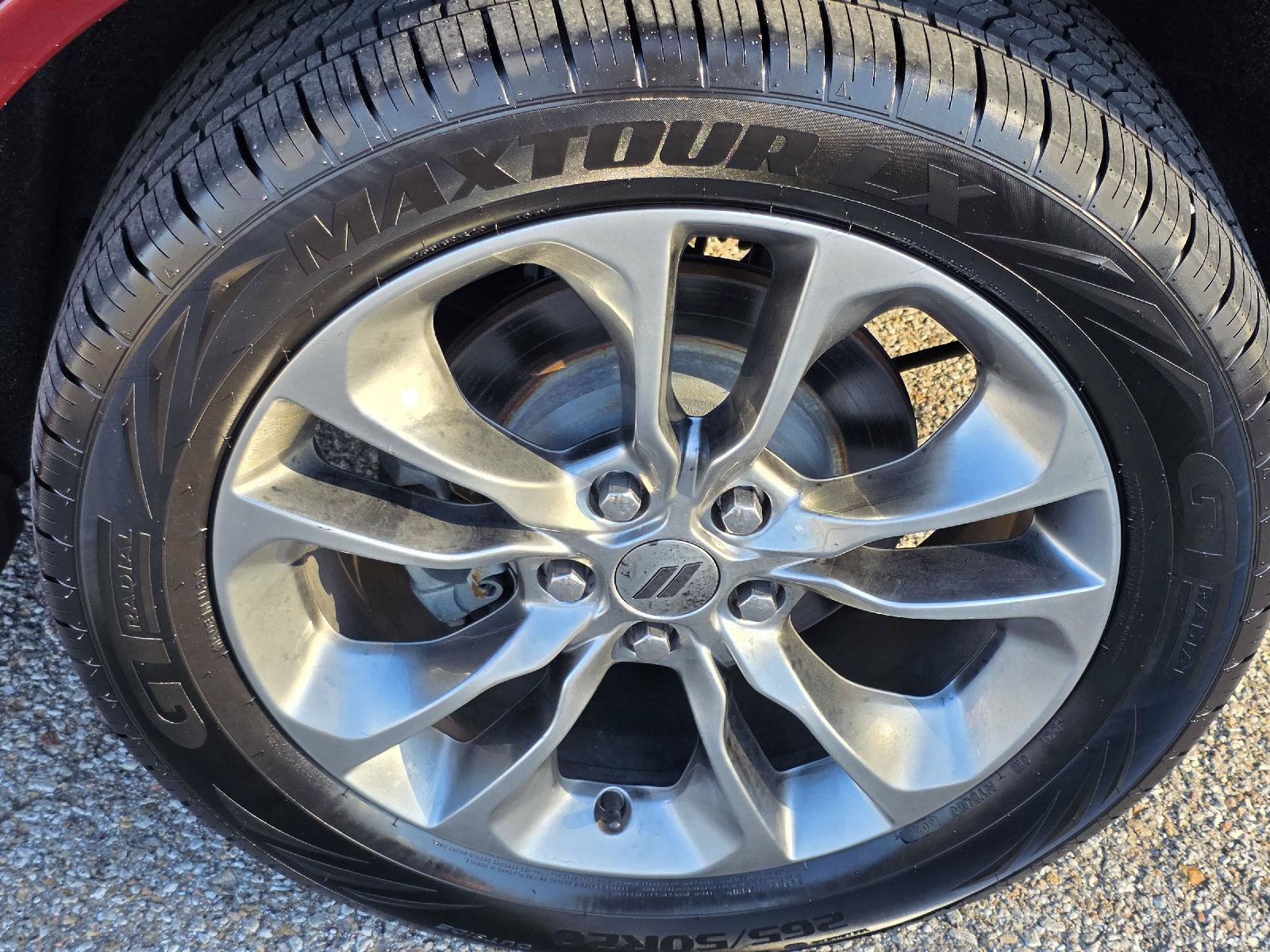 Used 2019 Dodge Durango GT RWD image 40