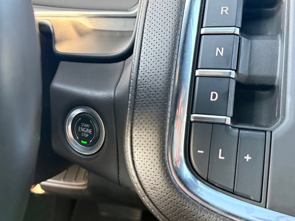 Used 2023 GMC Yukon SLT w/ Max Trailering Package AWD/4WD image 23