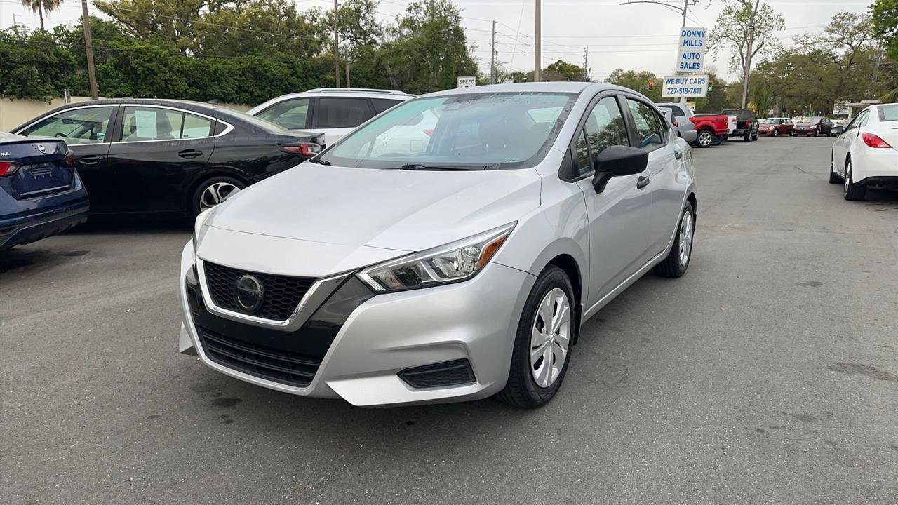 Used 2021 Nissan Versa S image 3