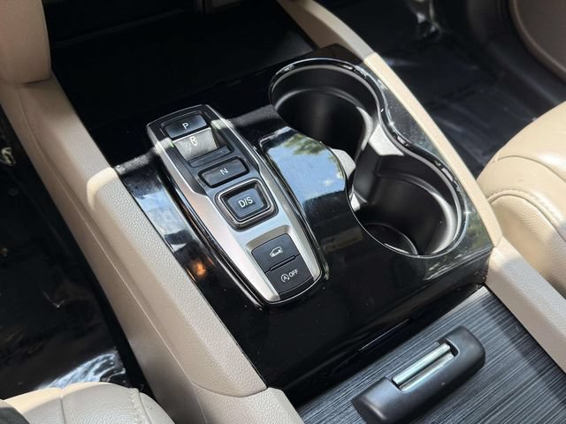 Used 2020 Honda Pilot Touring image 19