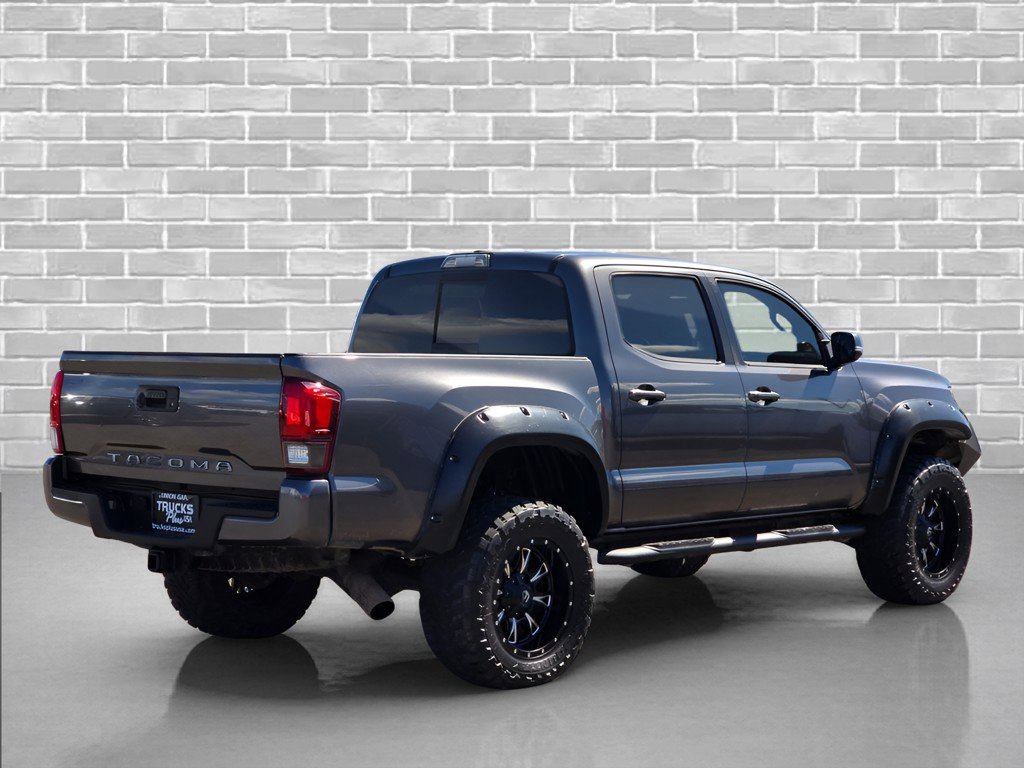 Used 2019 Toyota Tacoma SR AWD/4WD image 5