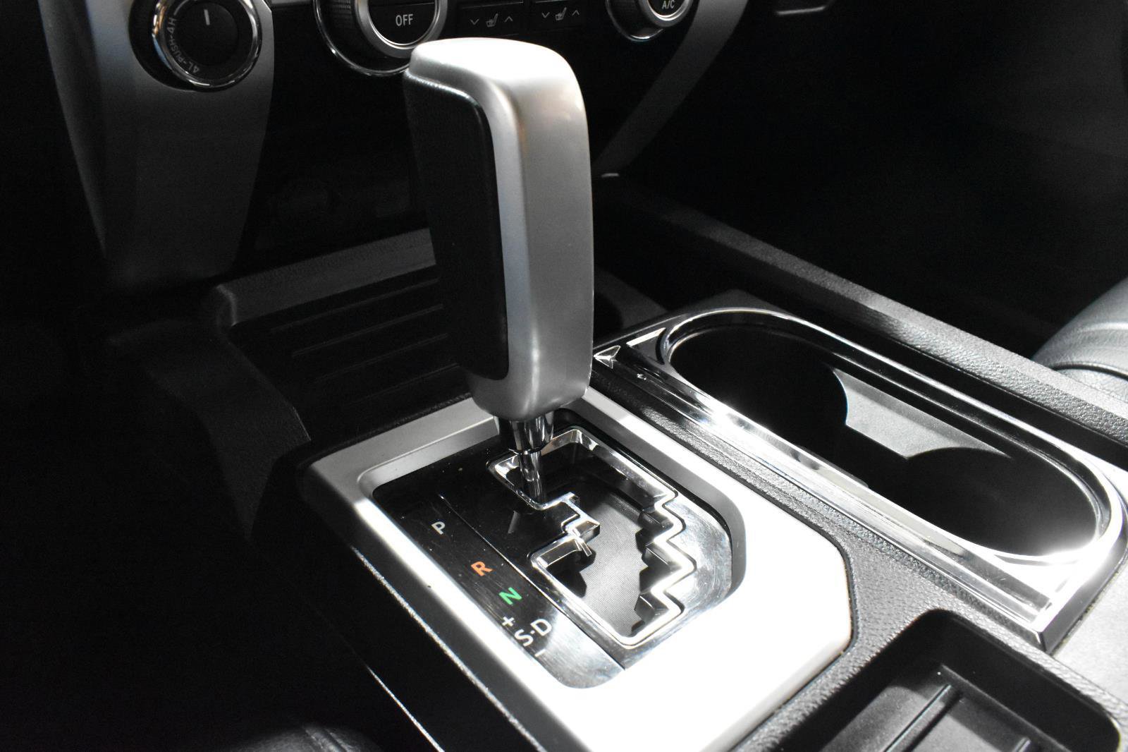 Used 2015 Toyota Tundra Limited image 19