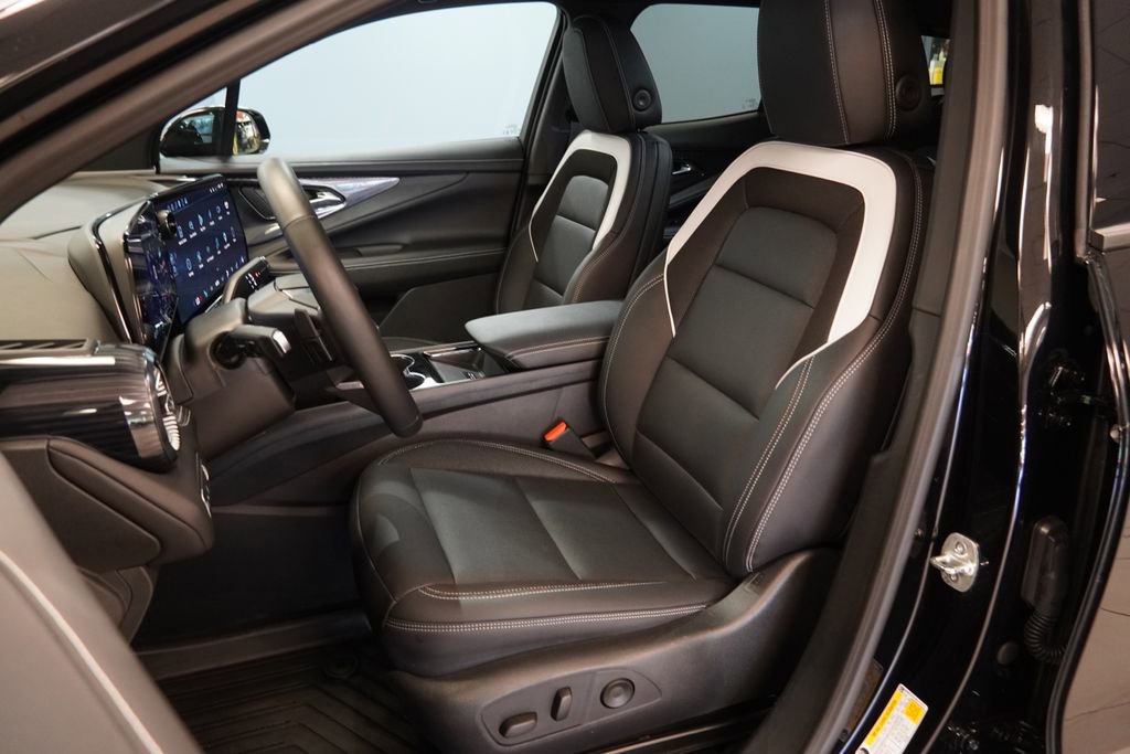 New 2025 Chevrolet Blazer EV LT AWD/4WD image 3